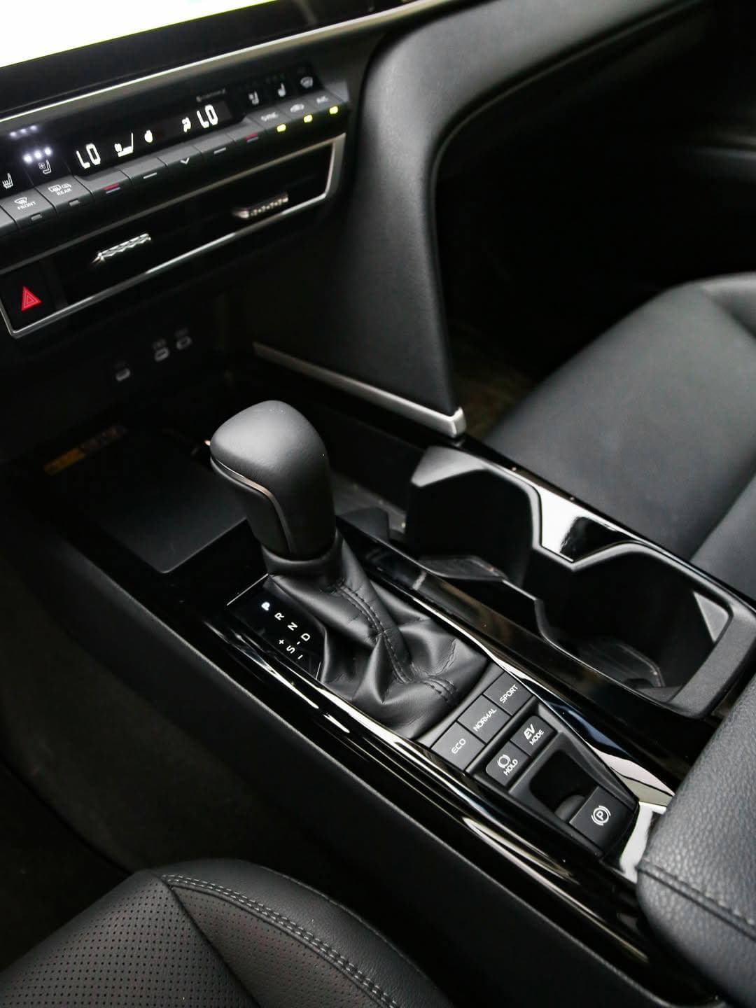 Toyota Camry 80 — 5